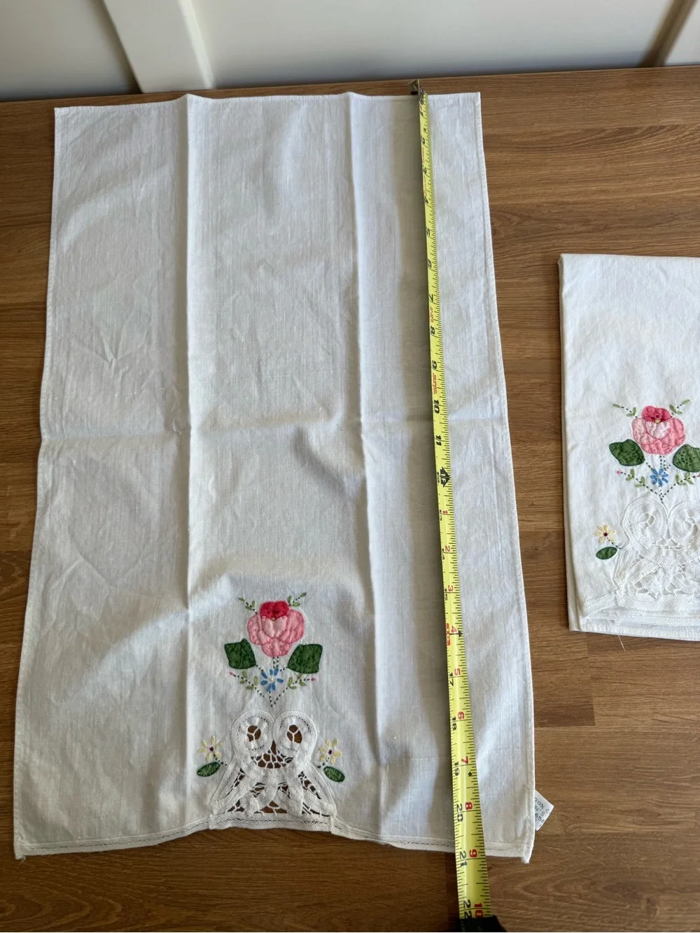 Vintage Hand Embroidered 100% Cotton Tea Towels Set of 2 Battenberg Lace Rose